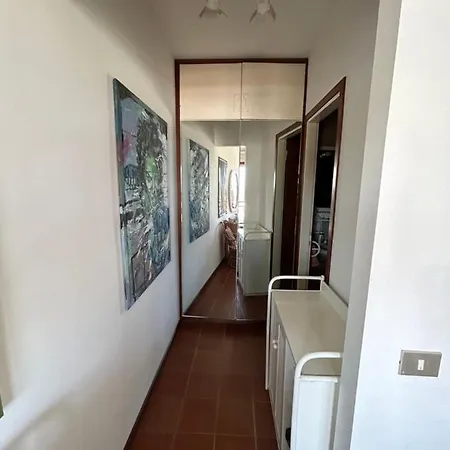 Apartment Ampio In Centro Con Vista - Terrazze, Parcheggio Gratuito E Wi-fi Lignano Sabbiadoro