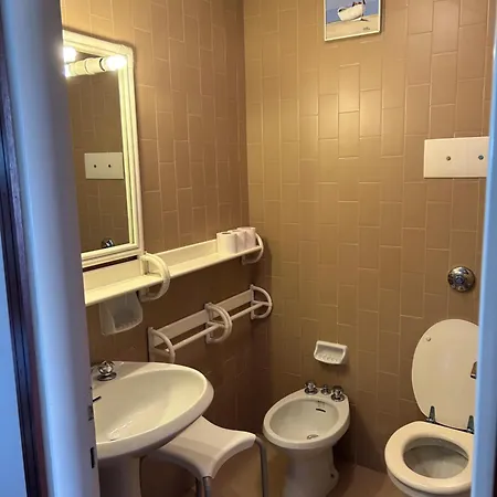 Ampio In Centro Con Vista - Terrazze, Parcheggio Gratuito E Wi-fi Линьяно-Саббьядоро