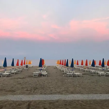 Ampio In Centro Con Vista - Terrazze, Parcheggio Gratuito E Wi-fi